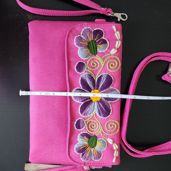 Peruvian Handmade Embroidered Faux Suede Flower Bag - Picture 7 of 7